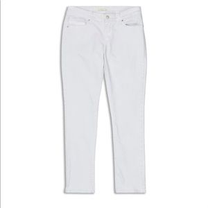 Levi 711 slim jeans white